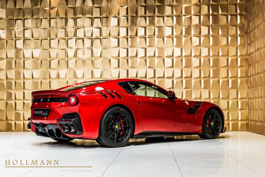  Ferrari F12tdf 2015 года  (фото 8 из 28)